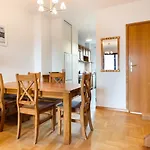Woronicza Homey Wooden Apartment